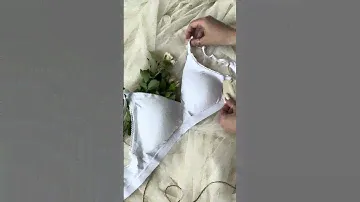 Топ з ущільненою чашкою Ysabel Mora 81089 та Трусики сліп Ysabel Mora 81095
