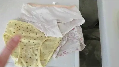 Как отстирать детские трусы